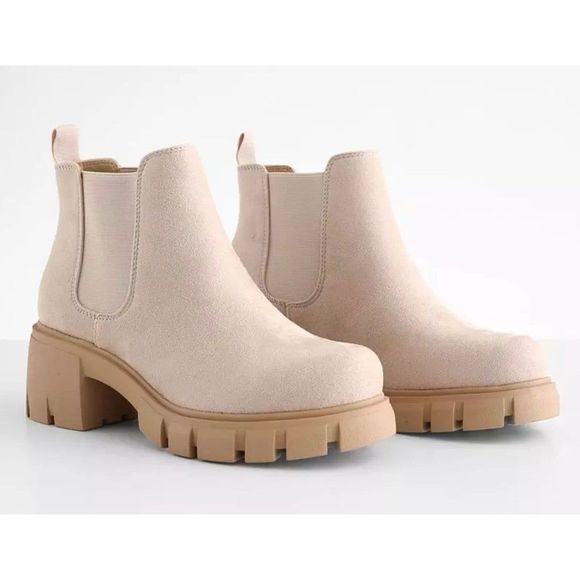 $75 NEW Soda Pioneer WHEAT Chunky Heel Bootie Boots Size 8.5 - Picture 6 of 8